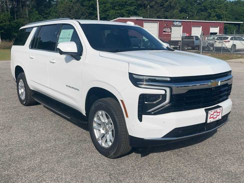 New 2026 Chevrolet Suburban LS AWD/4WD image 9