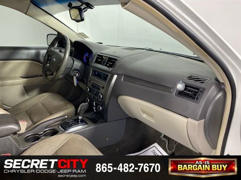 Used 2010 Ford Fusion SEL FWD image 29