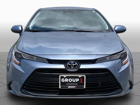 Used 2023 Toyota Corolla LE image 4