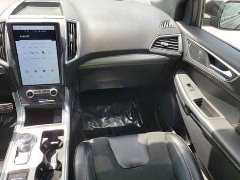 Certified 2022 Ford Edge ST w/ Equipment Group 401A AWD/4WD image 17