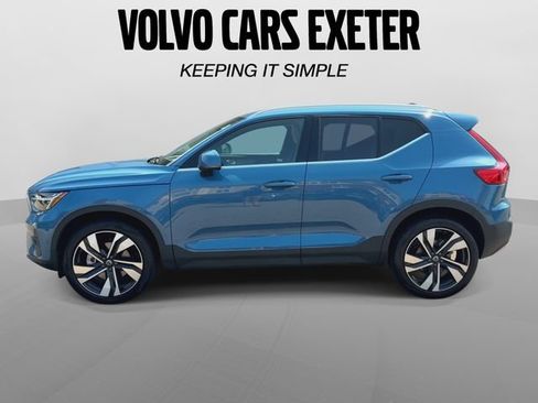 Certified 2024 Volvo XC40 B5 Core AWD/4WD image 6