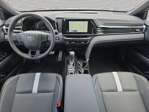 Used 2026 Toyota Camry SE w/ Convenience Package FWD image 10