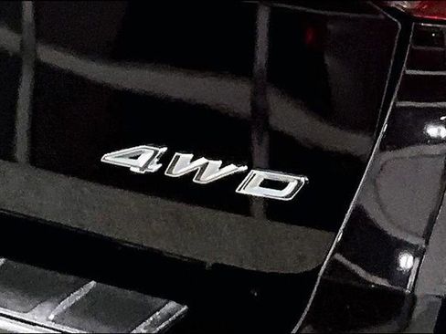 Used 2022 Ford Explorer XLT w/ XLT Sport Appearance Package image 25