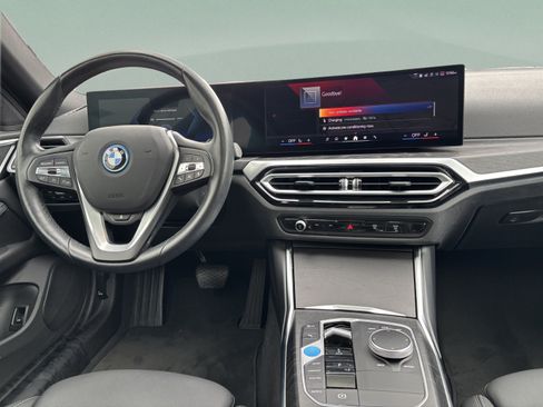 Used 2024 BMW i4 eDrive35 w/ Premium Package RWD image 11