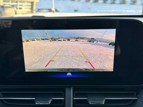 Used 2025 Chevrolet Trax LT w/ LT Convenience Package image 27