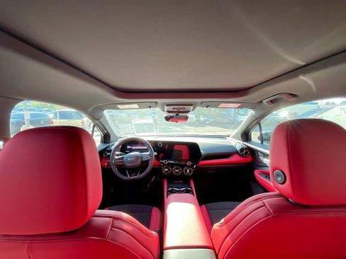 New 2025 Chevrolet Blazer EV RS image 34