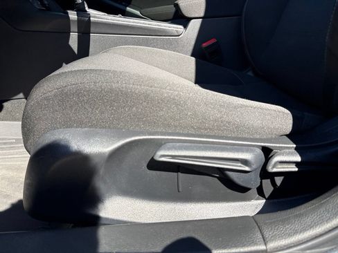 Used 2024 Honda Civic EX image 16