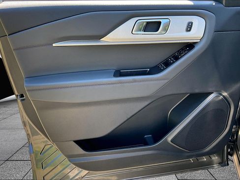 New 2026 Ford Explorer Active AWD/4WD image 22