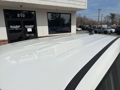 Used 2025 Kia Soul LX image 12