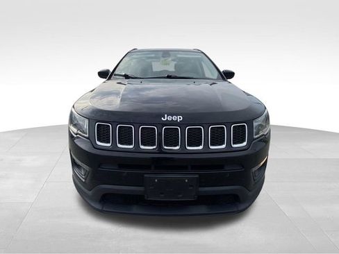 Used 2018 Jeep Compass Latitude w/ Popular Equipment Group AWD/4WD image 15