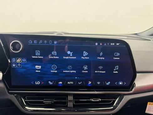 Used 2025 Chevrolet Equinox EV RS image 14