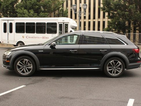 Used 2018 Audi A4 2.0T allroad Premium Plus w/ Premium Plus Package image 12