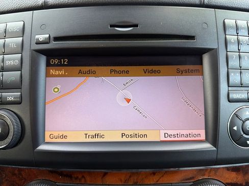 Used 2012 Mercedes-Benz GL 550 GL 550 image 6