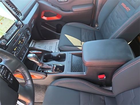 Certified 2023 Nissan Frontier PRO-4X w/ Pro Convenience Package image 21