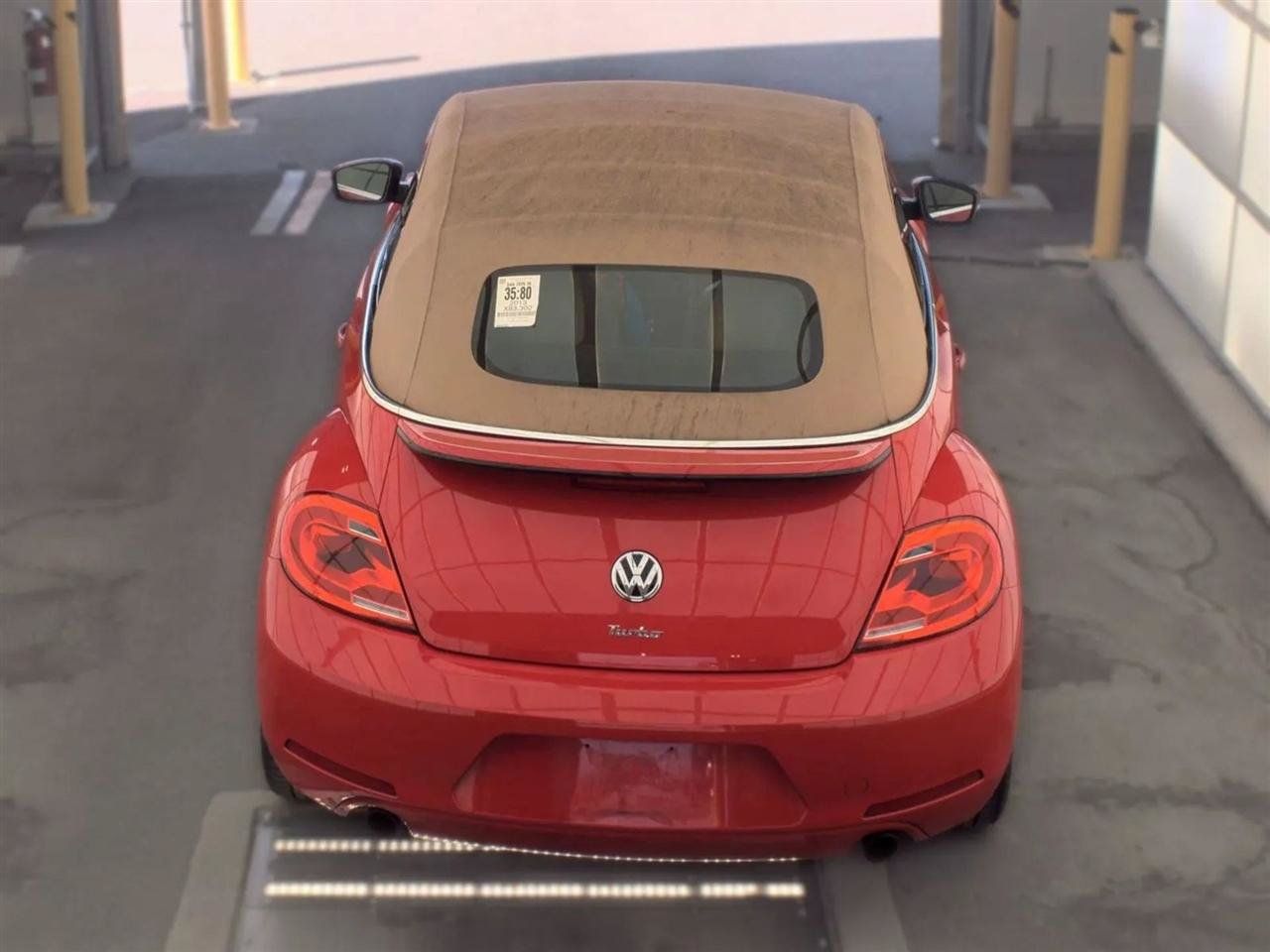 Used 2013 Volkswagen Beetle 2.0T FWD image 6