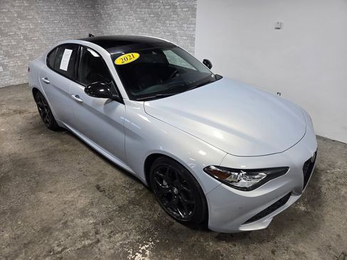 Used 2021 Alfa Romeo Giulia Sprint w/ Nero Edizione image 62