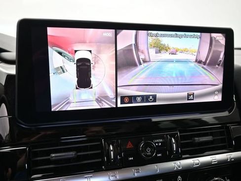 Used 2026 Nissan Pathfinder Platinum FWD image 44