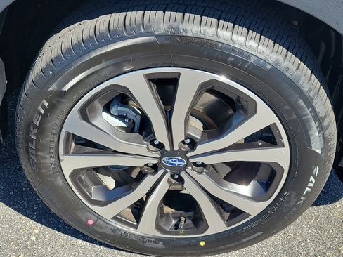 Used 2021 Subaru Forester Limited w/ Popular Package #3 image 8