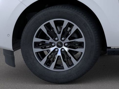 New 2025 Ford Expedition Platinum image 19