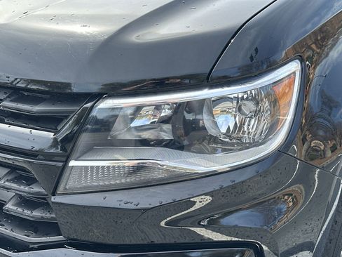 Used 2022 Chevrolet Colorado LT w/ Fleet Safety Package image 11