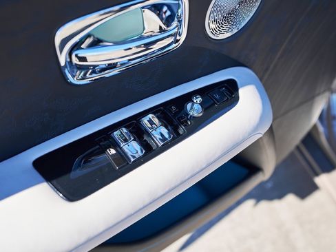 Used 2025 Rolls-Royce Ghost image 33