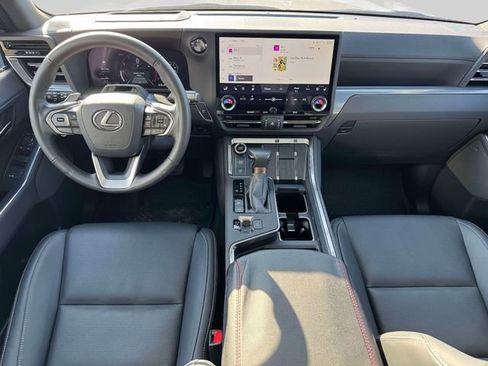 Certified 2025 Lexus GX 550 550 Luxury+ w/ Accessory Package (2T) image 19