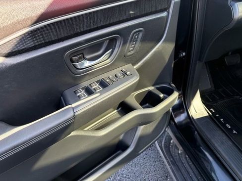 Certified 2023 Honda Pilot Elite image 18