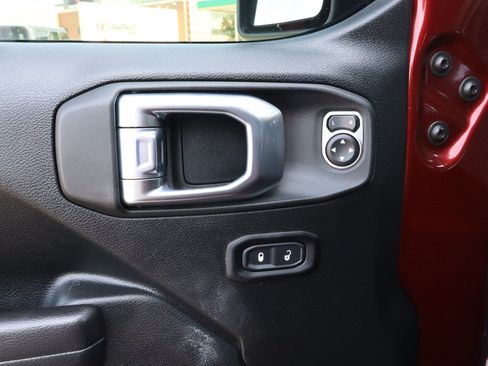 Used 2021 Jeep Wrangler Unlimited Rubicon AWD/4WD image 20