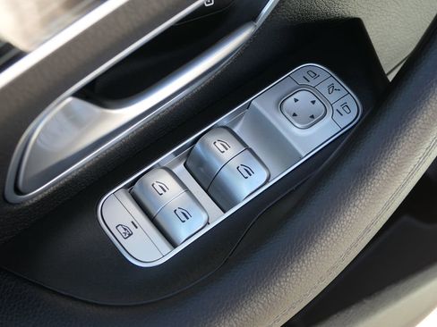 Used 2024 Mercedes-Benz GLE 350 4MATIC w/ AMG Line Exterior image 14