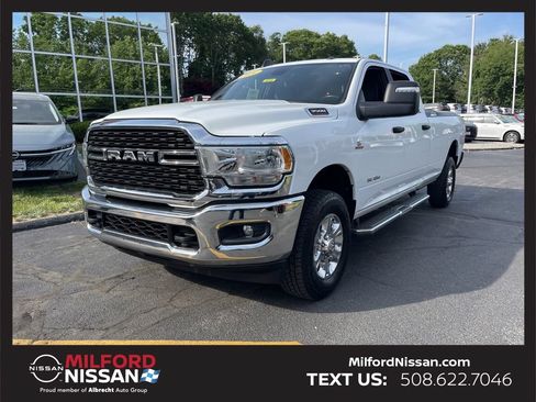Used 2024 RAM 3500 Big Horn AWD/4WD image 1