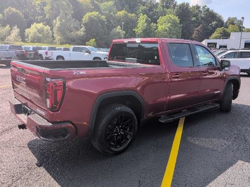 Used 2024 GMC Sierra 1500 Elevation w/ Preferred Package AWD/4WD image 5