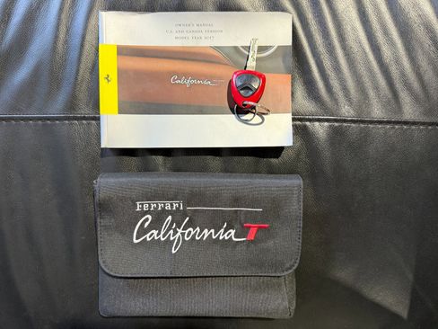 Used 2017 Ferrari California T RWD image 41