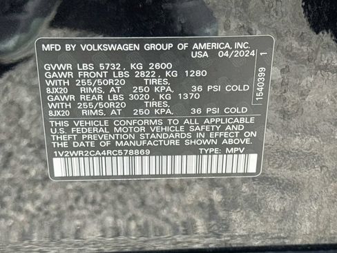 Used 2024 Volkswagen Atlas SE w/ Black Wheel Package FWD image 32