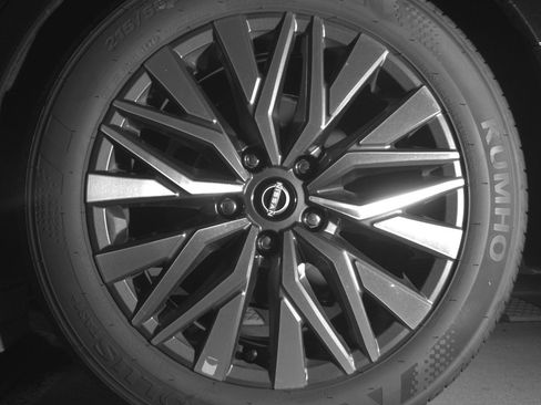 Used 2025 Nissan Altima 2.5 SV image 14