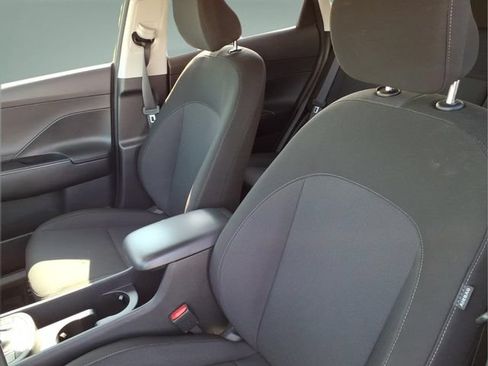 Used 2024 Hyundai Kona SEL FWD image 12