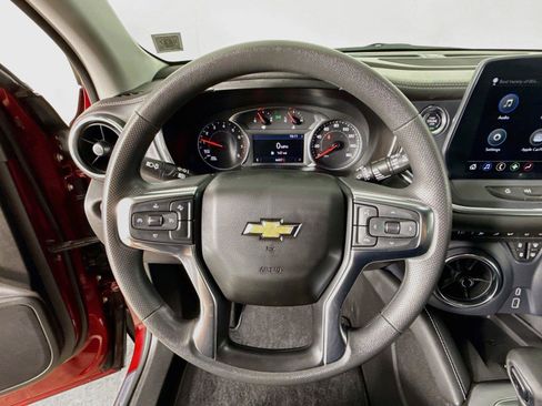 Used 2025 Chevrolet Blazer LT w/ Convenience Package AWD/4WD image 4