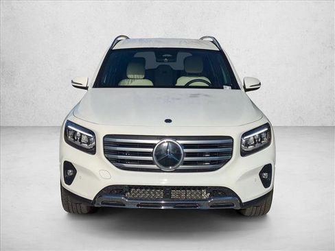 Certified 2025 Mercedes-Benz GLB 250 image 2