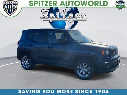 Used 2023 Jeep Renegade Latitude AWD/4WD image 2
