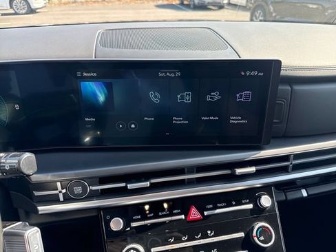 Used 2025 Hyundai Santa Fe SE FWD image 18