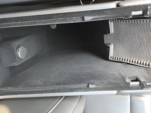 Used 2022 Cadillac XT4 Premium Luxury w/ Technology Package image 25