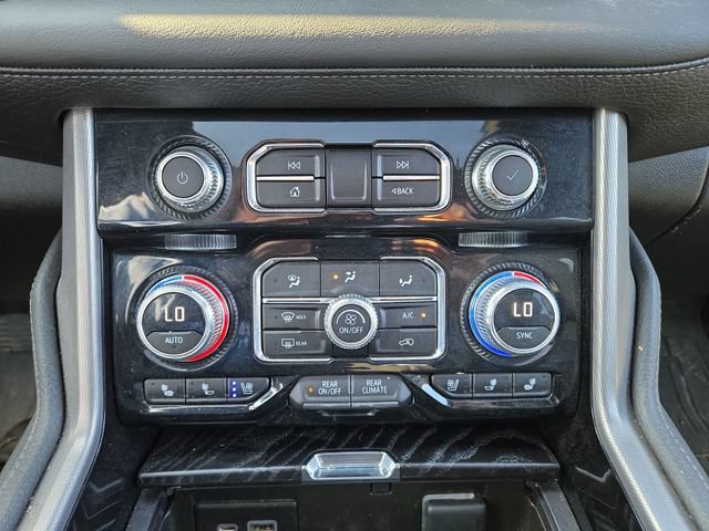 Used 2023 GMC Yukon XL Denali AWD/4WD image 18