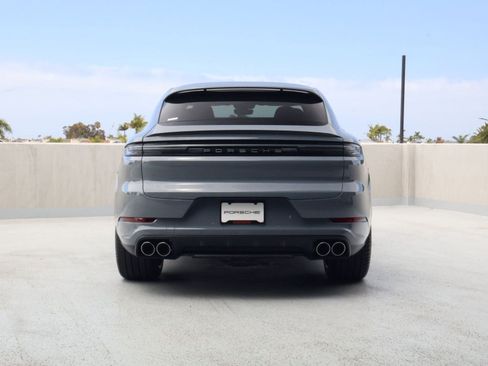New 2026 Porsche Cayenne Coupe AWD/4WD image 10