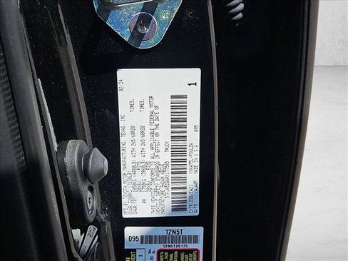 Used 2024 Toyota Tundra Limited w/ Power Package AWD/4WD image 23