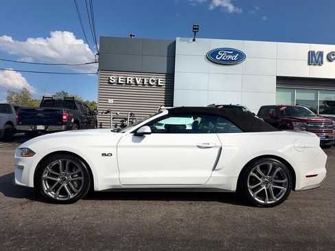 Used 2022 Ford Mustang GT Premium w/ Equipment Group 401A RWD image 4
