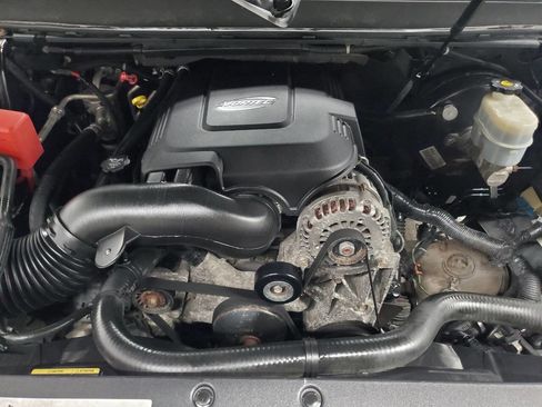 Used 2007 Chevrolet Suburban LT image 4