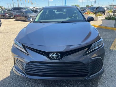 Used 2021 Toyota Camry LE AWD/4WD image 3