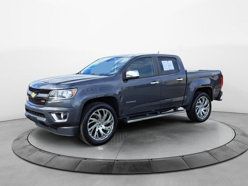 Used 2017 Chevrolet Colorado Z71 image 3