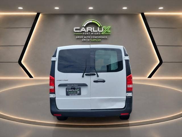 Used 2016 Mercedes-Benz Metris image 4