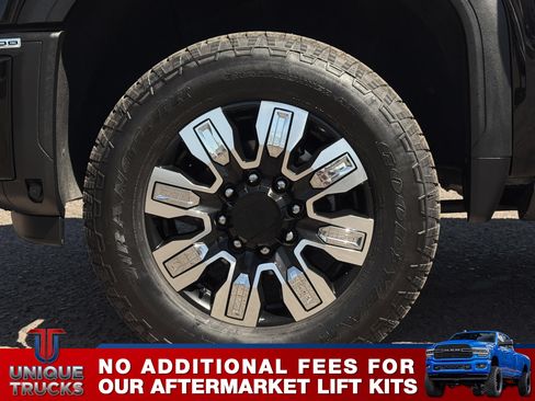 Used 2024 GMC Sierra 2500 Denali w/ Denali Reserve Package AWD/4WD image 9