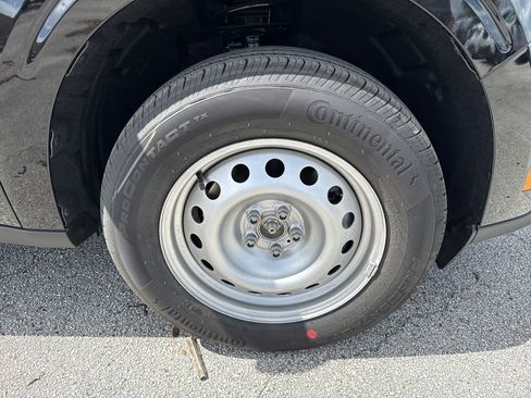 New 2026 Ford Maverick XL image 10